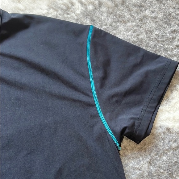 La Vie En Rose Gym Short Sleeve Tee - Picture 3 of 6